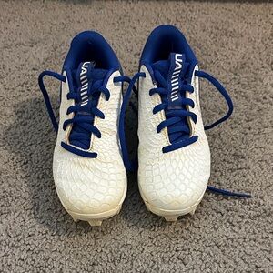 Under Armour Kids White and Blue Softball cleats